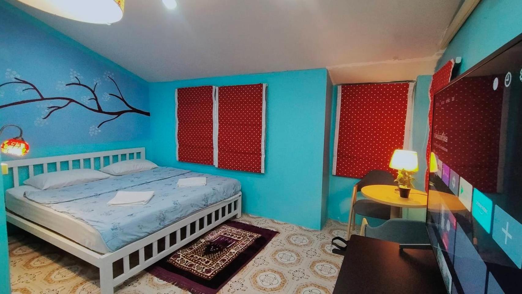Ruenthip Homestay Bangkok Esterno foto