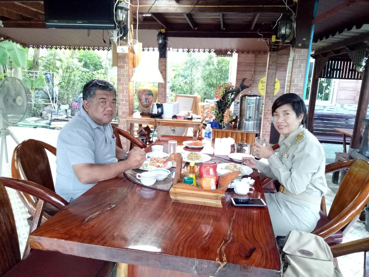 Ruenthip Homestay Bangkok Esterno foto