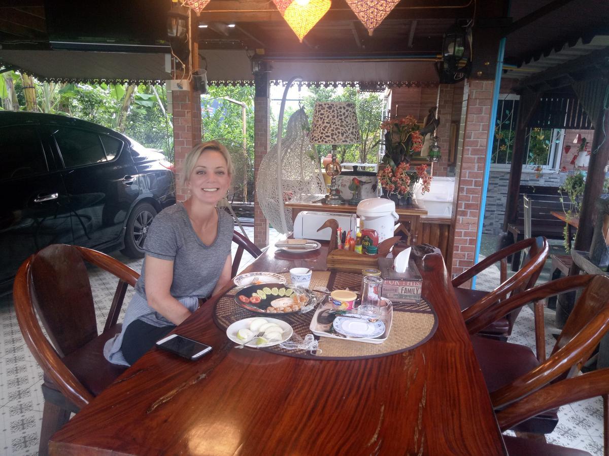 Ruenthip Homestay Bangkok Esterno foto